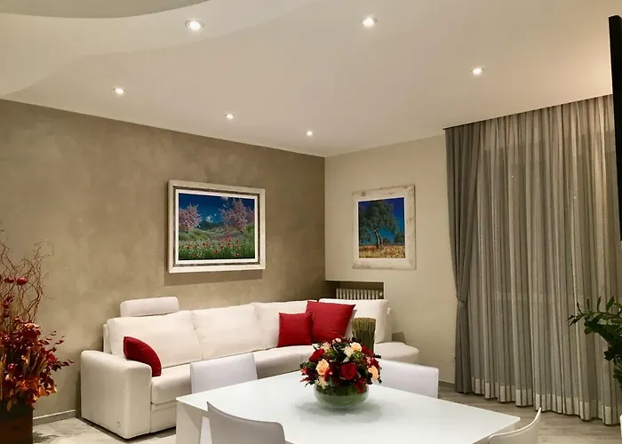 A Casa Di Chiara * Stresa