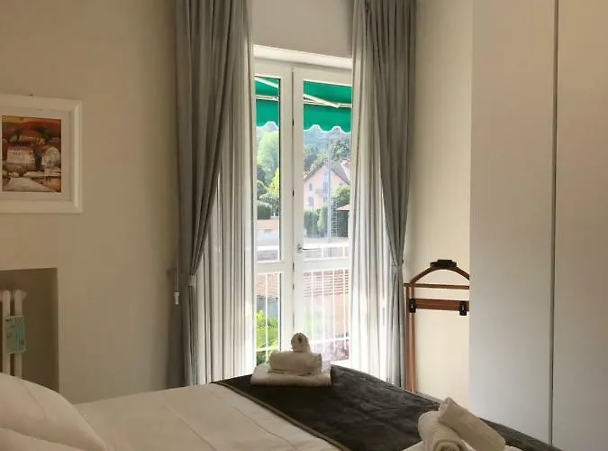 A Casa Di Chiara Стреза