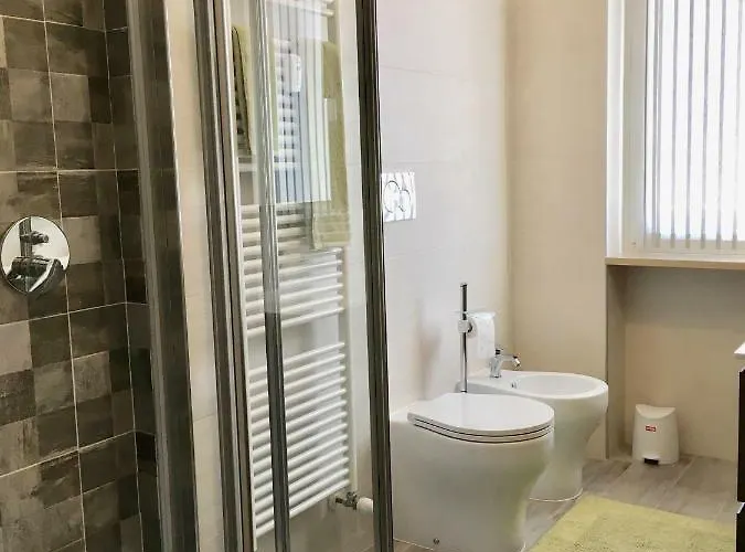 A Casa Di Chiara * Stresa